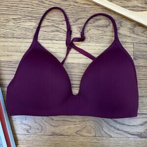 Victoria's Secret T-Shirt Lightly Lined Deep Purple Bra
